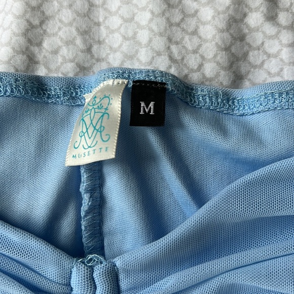 𝘰𝘧𝘧 𝘵𝘩𝘦 𝘴𝘩𝘰𝘶𝘭𝘥𝘦𝘳 𝘣𝘭𝘶𝘦 𝘵𝘰𝘱 𝘴𝘤𝘳𝘶𝘯𝘤𝘩𝘦𝘥 - Picture 2 of 3